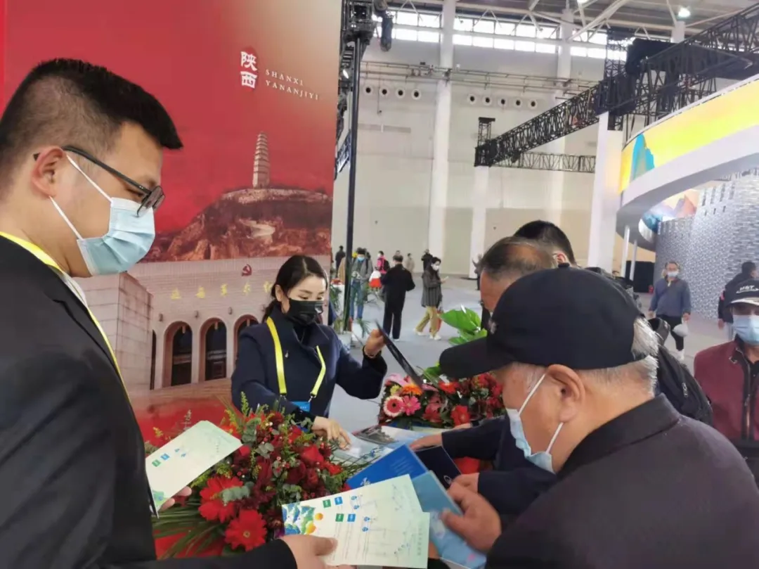 华山西峰索道参展首届中国(武汉)文化爱游戏全站app官网入口博览会(图7)